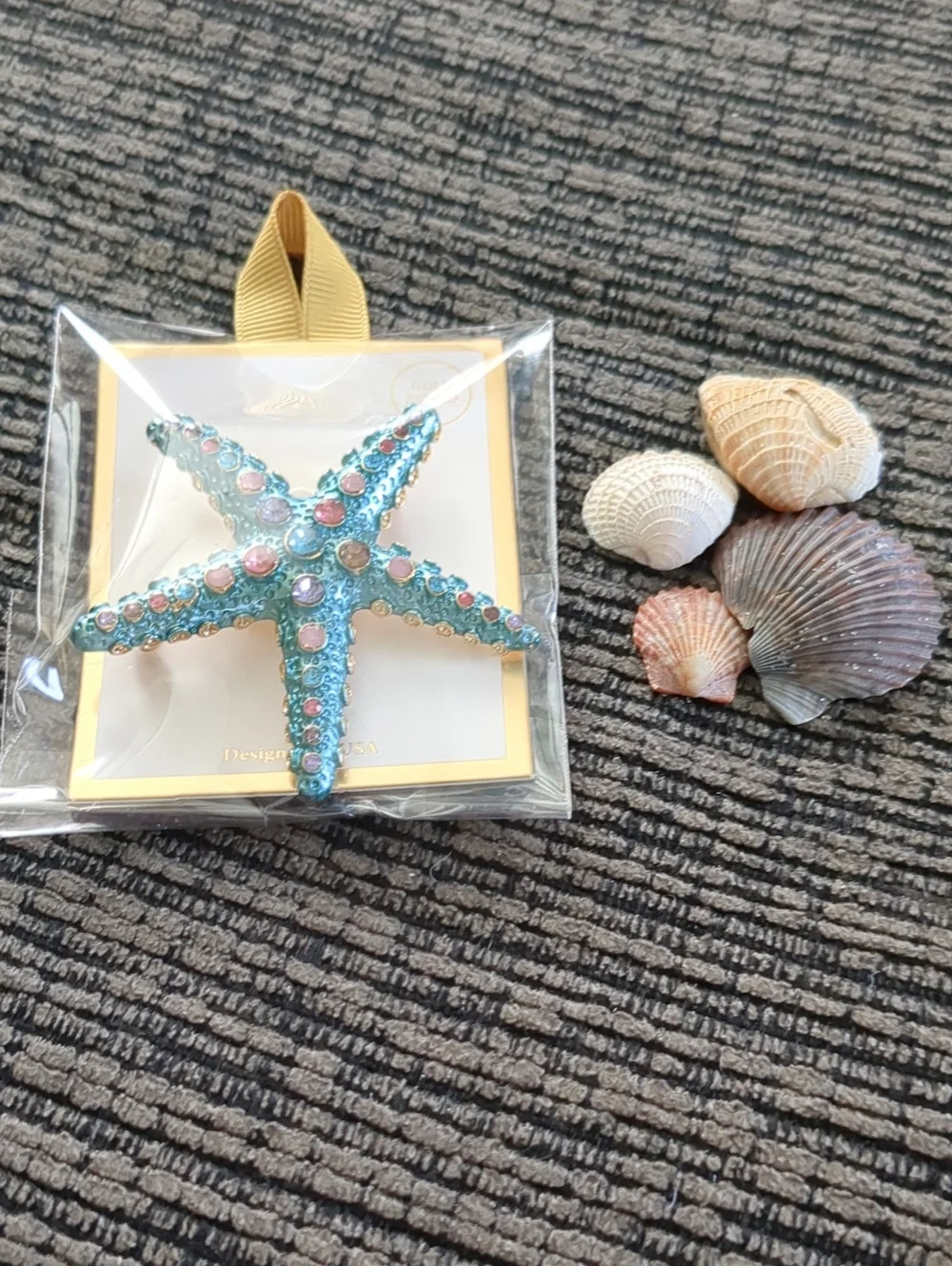 Rhinestone Embellished Starfish Pin Brooch